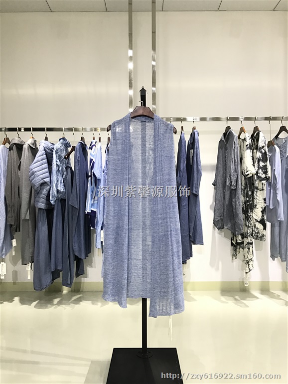 上海品牌女装和言高端大气 简约时尚品牌女装折扣女装