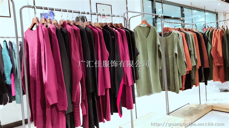 打底衫女装批发新款品牌折扣女装批发厂家一站式供货