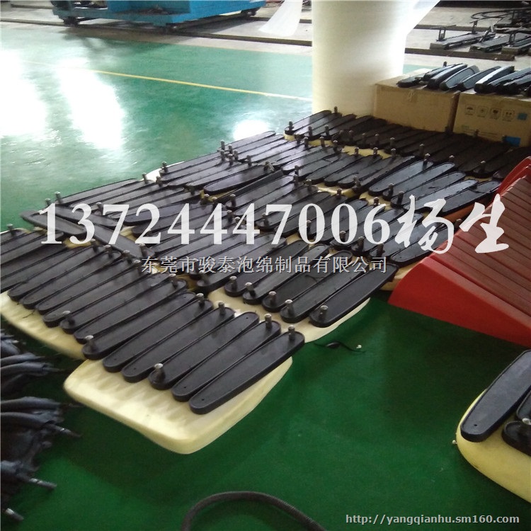 PU自结皮直扶手 轮椅车PU扶手 助行器PU扶手