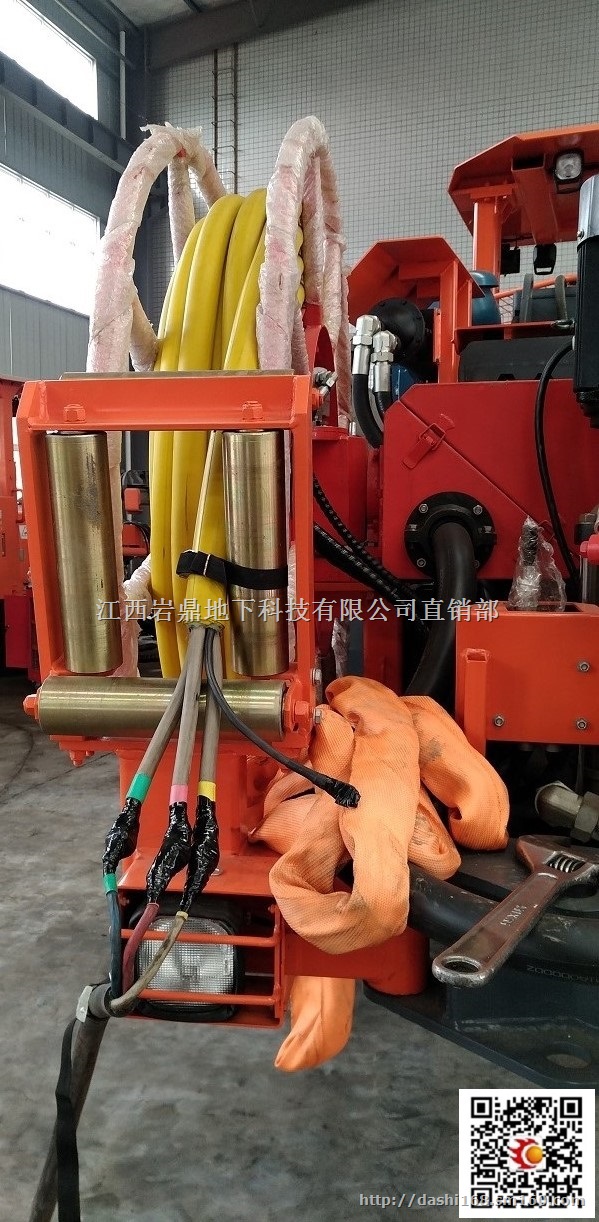 柔软耐磨抗拉绞卷拖拽移动电缆