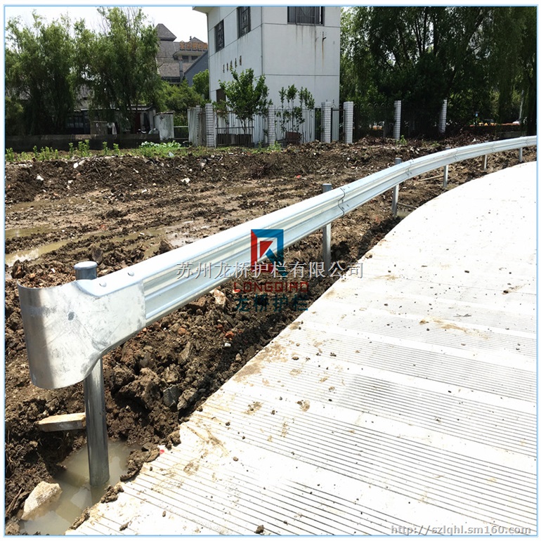 贵阳公路波形梁钢护栏 贵阳波形梁护栏 龙桥护栏直销