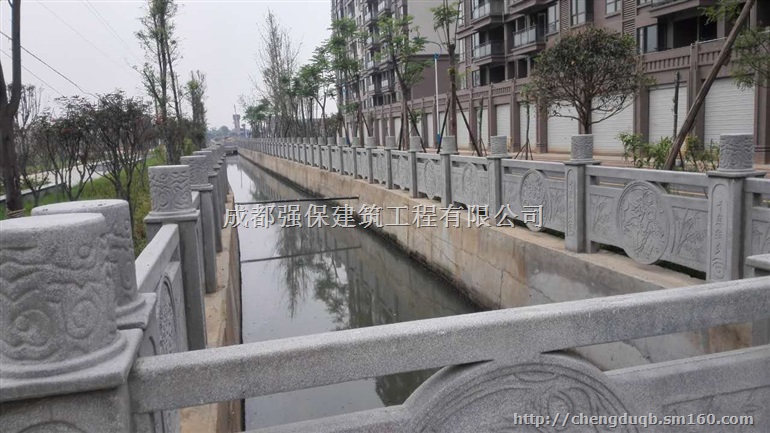 供应白色河池铸造石喷砂栏杆、仿汉白玉栏杆、仿木护栏