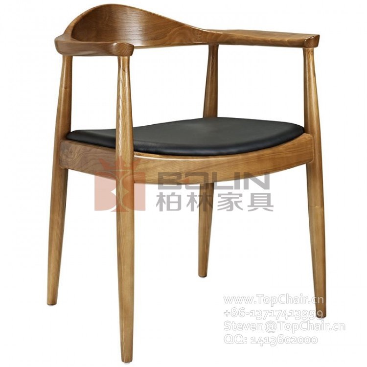 卡沃椅，实木扶手餐椅（Cover Chair）