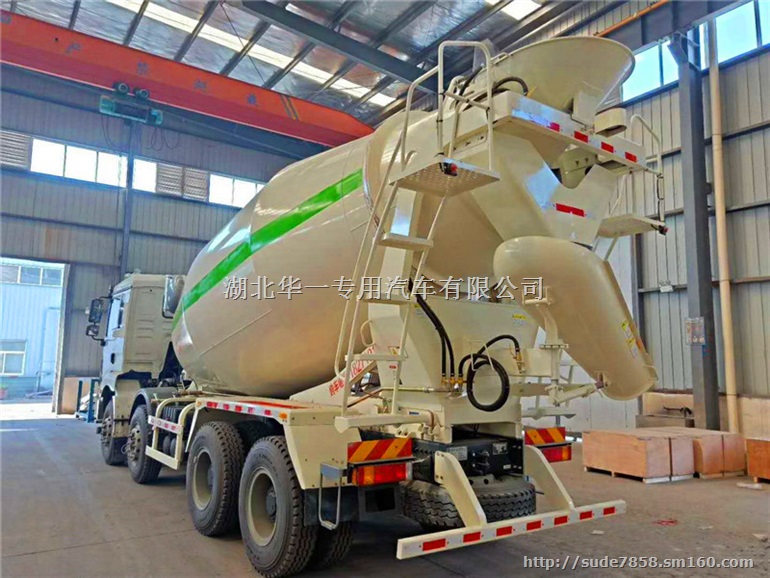 陕汽德龙12方轻量化搅拌车性价比怎么样