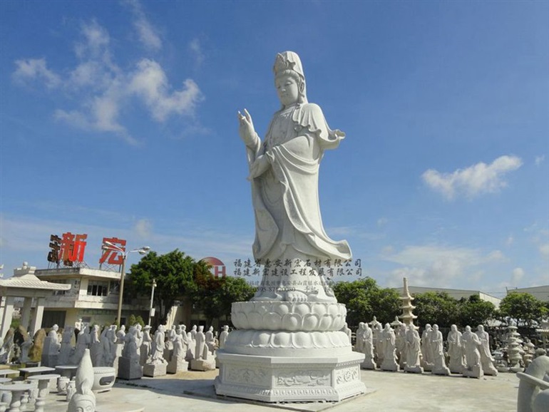 大型石雕南海滴水观音雕像