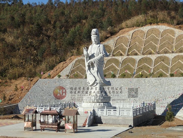 大型石雕南海滴水观音雕像