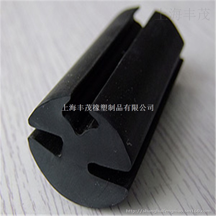 定制生产玻璃三口胶条