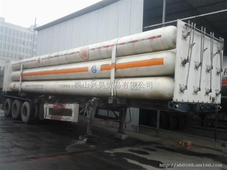 回收压缩天然气运输车尾 cng8管运输车