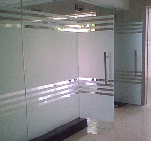 销售安装:钢化中空夹胶烤漆镜子玻璃门感应门玻璃隔断