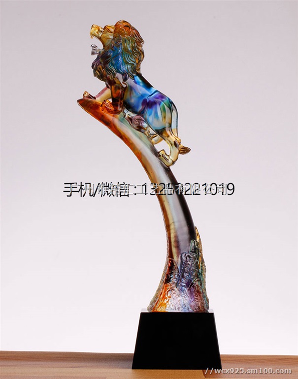 琉璃牛奖杯 基金会奖学金奖杯 广州琉璃奖杯工厂定做