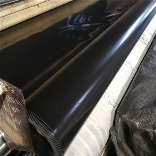 鱼塘垂钓池采用0.8mm防渗土工膜