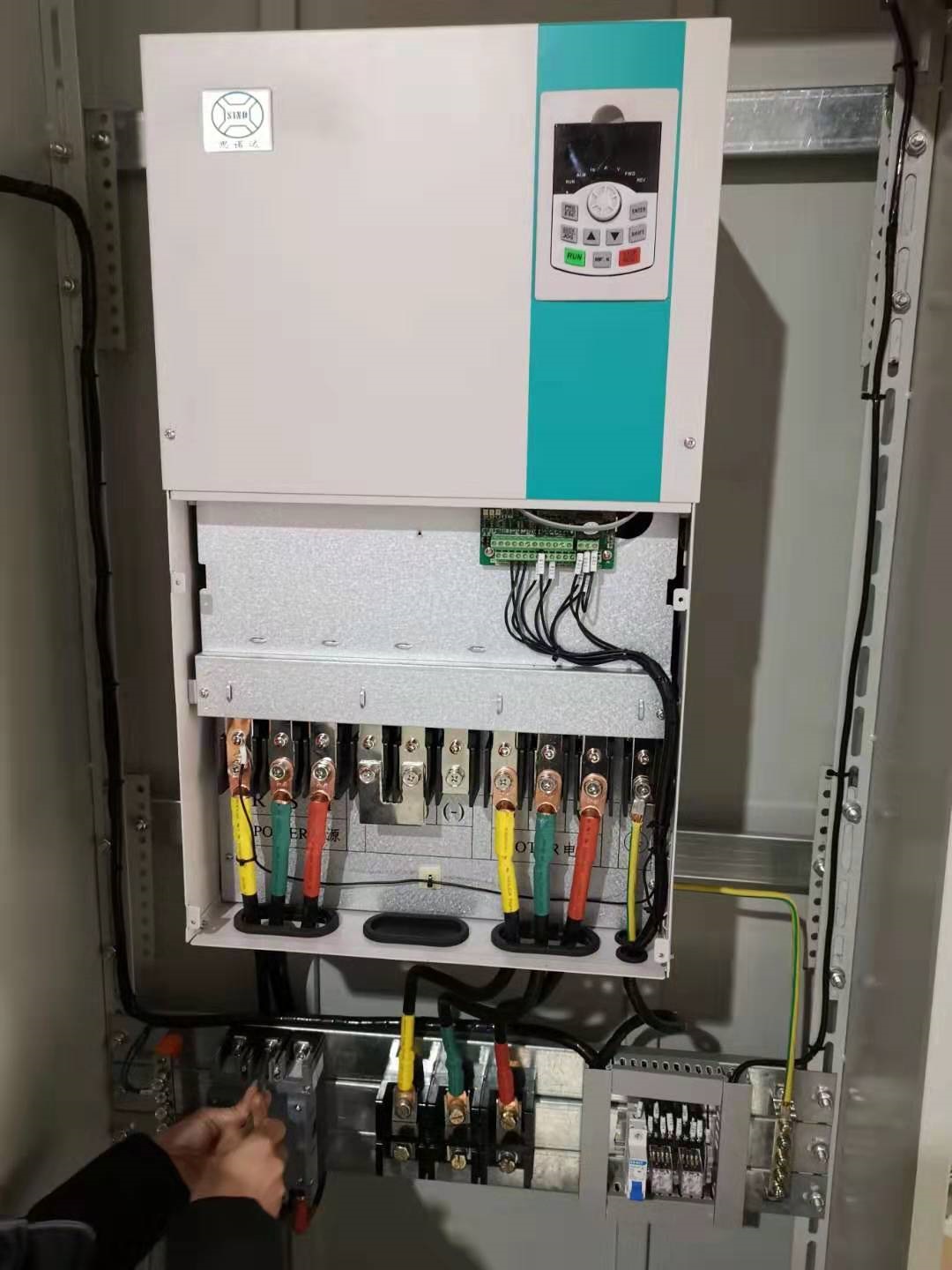 重庆思诺达132KW变频器厂家批发代理