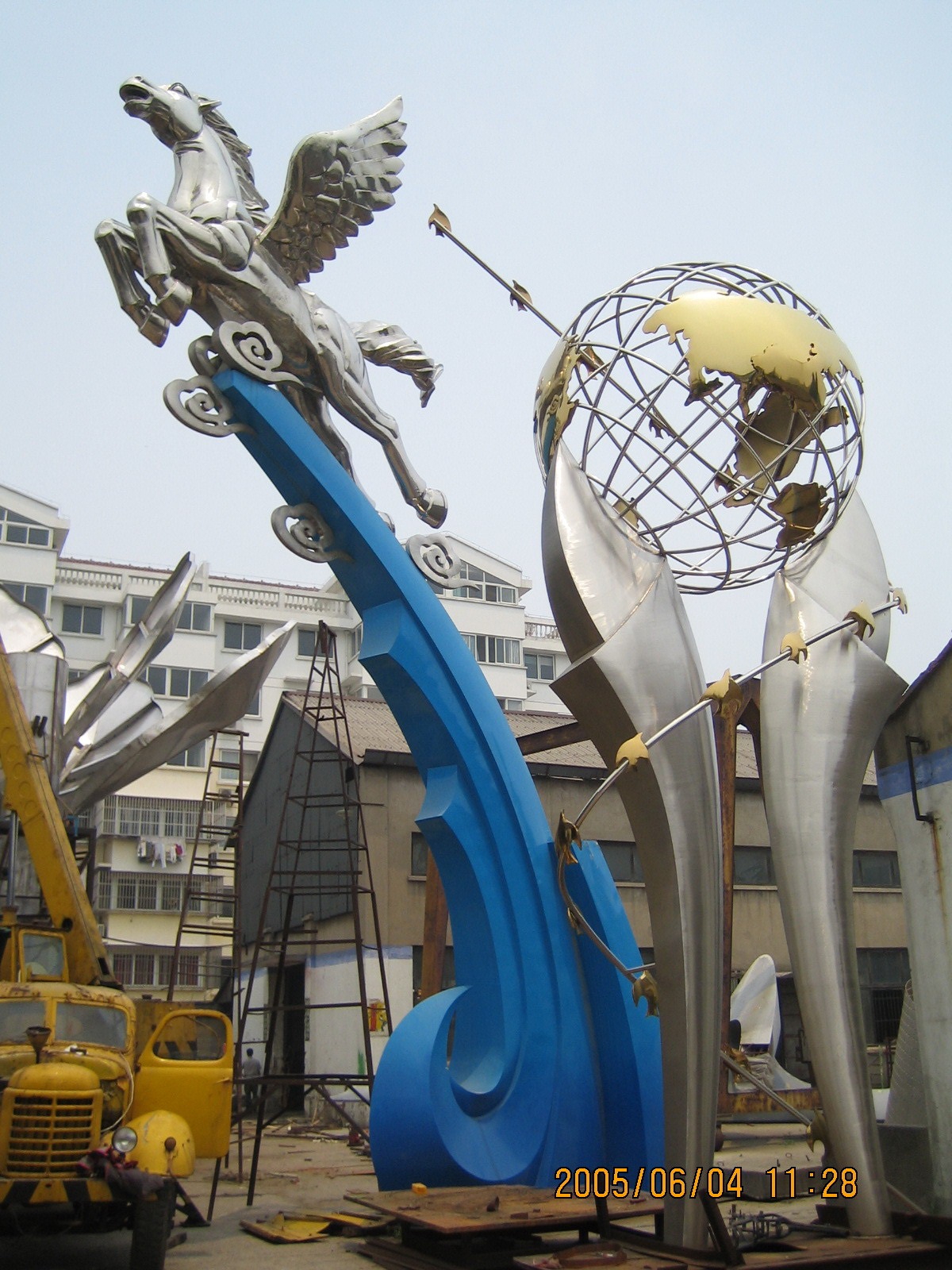 不锈钢雕塑  不锈钢雕塑制作安装 武汉雕塑公司 雕