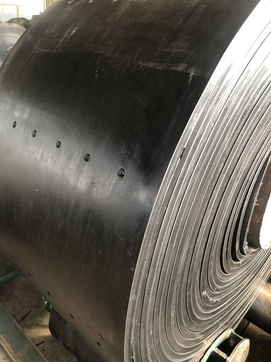 湖北防撕裂钢丝绳提升机胶带厂家