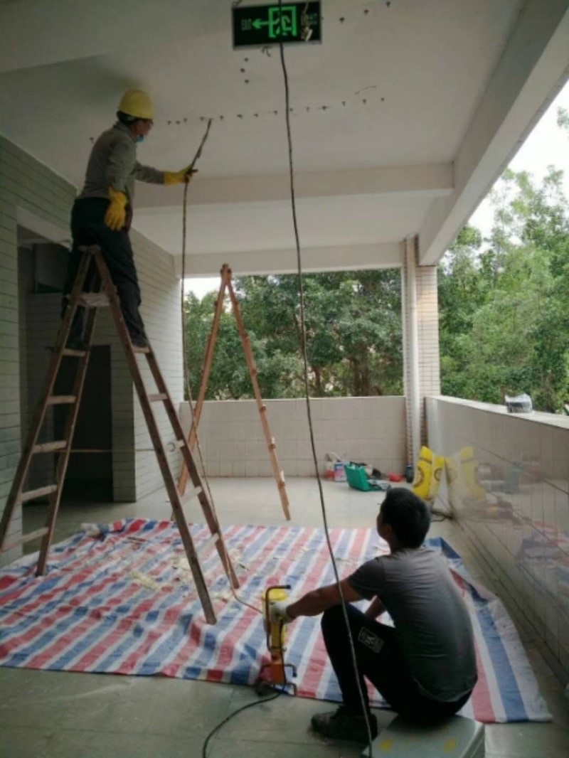 地下室防水 阳台防水补漏  湛江霞山楼顶防水