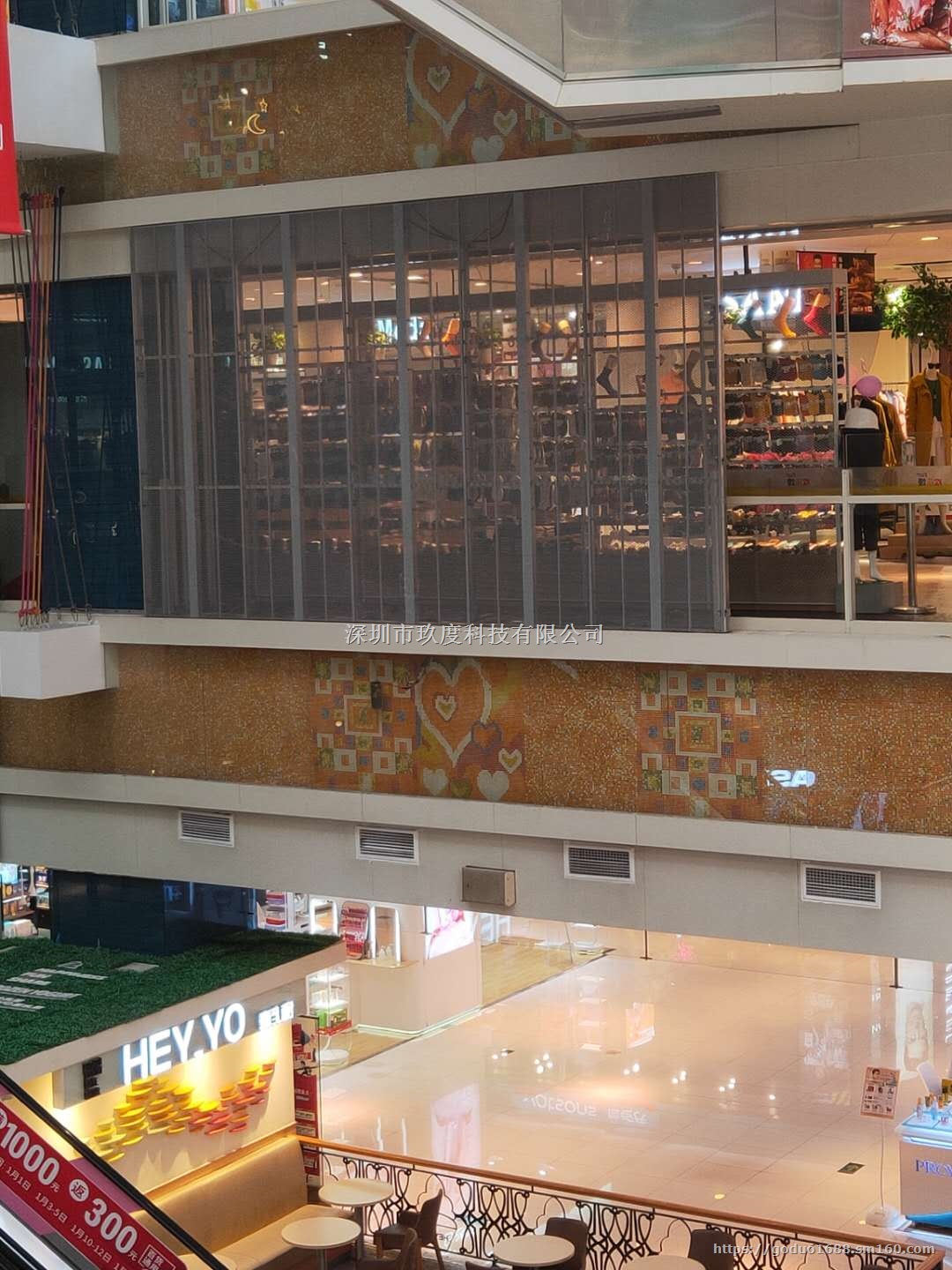 供应玻璃幕墙全彩LED透明屏批发透明LED显示屏