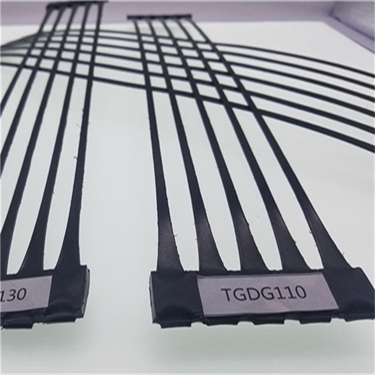 厂家批发 单向拉伸塑料土工格栅 现货 规格齐全