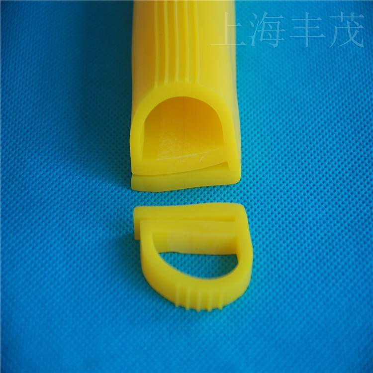 耐高温硅橡胶海绵密封条