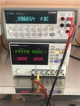 固纬电源GPD-3303S  三路输出