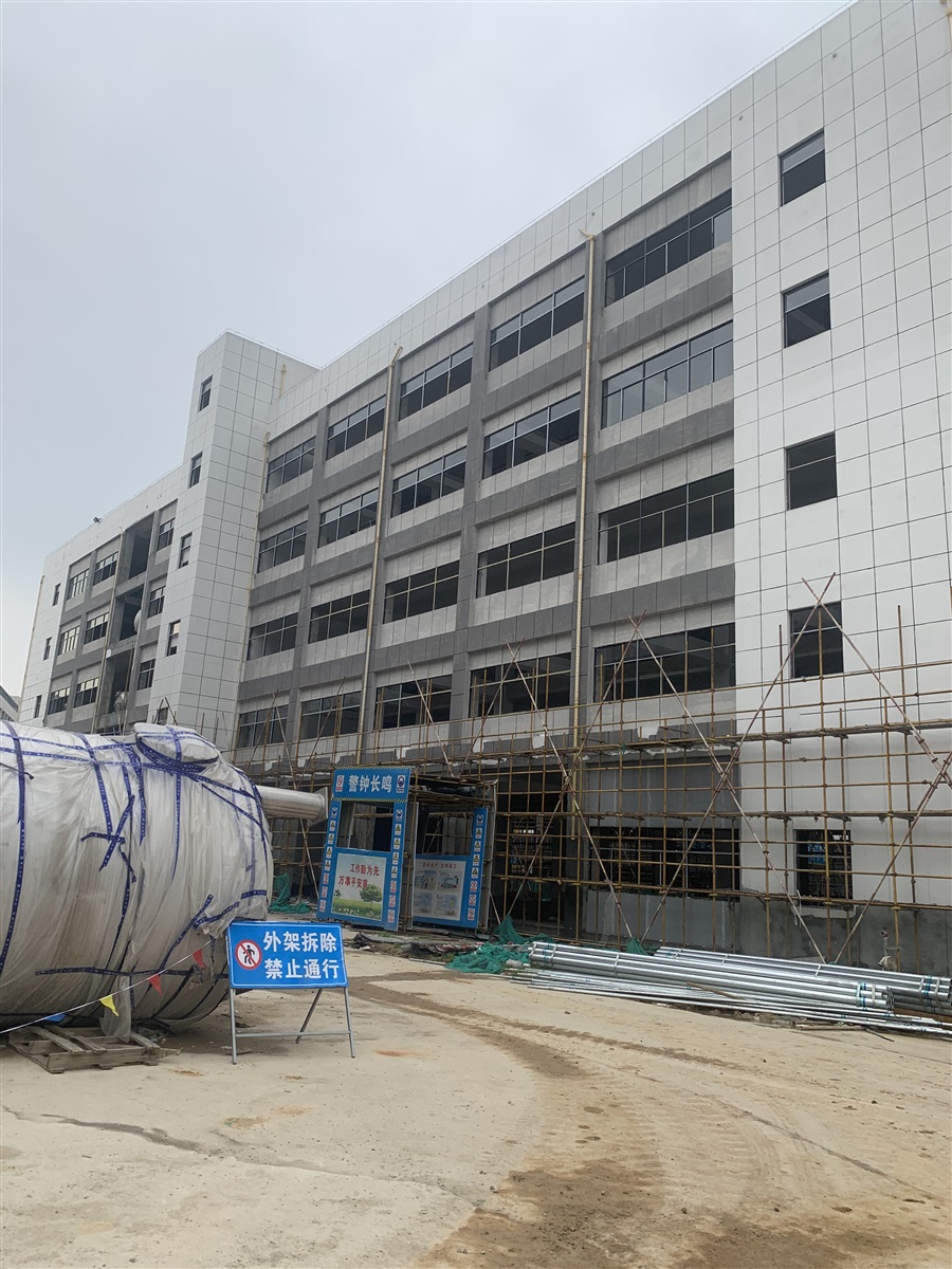 无锡泄爆墙施工现场 泄爆墙厂家承接 安全生产