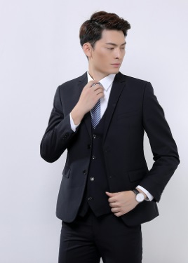 从化定做西装的厂家，从化职业西装定制，做工精细