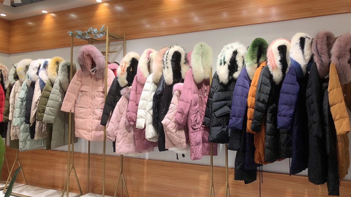一线品牌女装欧货中长款羽绒服品牌折扣女装直播实体
