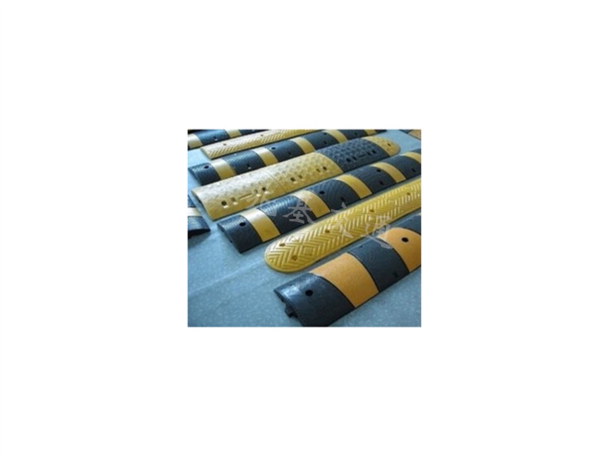 重庆减速带安装施工队