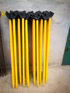 FG型翻轨器由铸钢翻轨器头