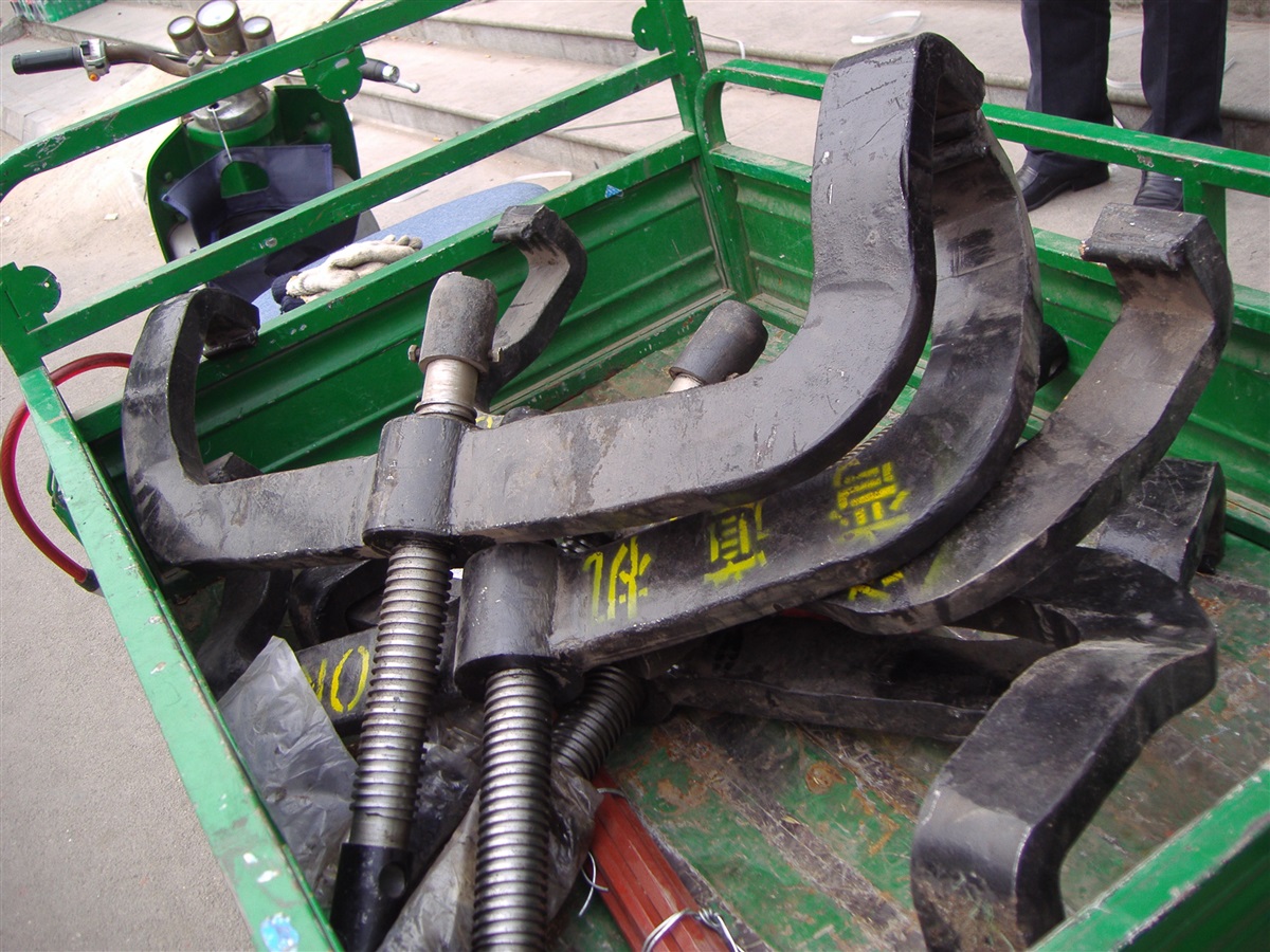 矿用锻打弯轨器 机械式钢轨弯道器 丝杠手动式弯道器