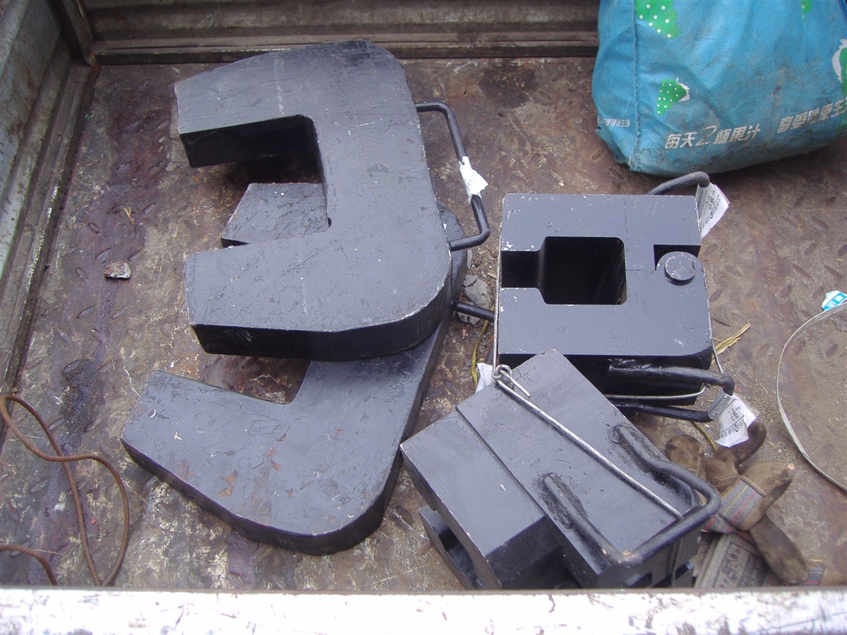 P60撞轨器 ,P75撞轨器,钢轨撞轨器,窜轨器,