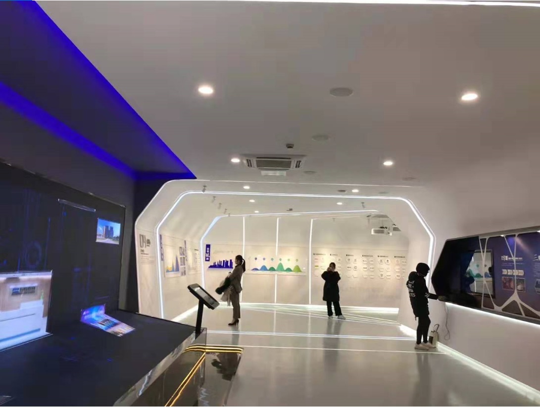 上海荣伊道具是一家专业展厅装修道具制作单位