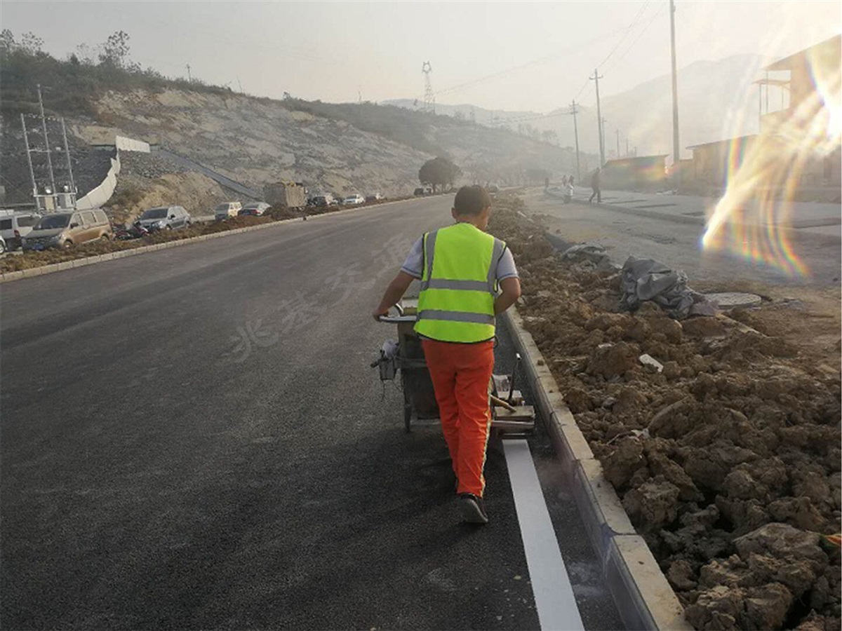 秀山道路划线 学校车库划线重庆公司