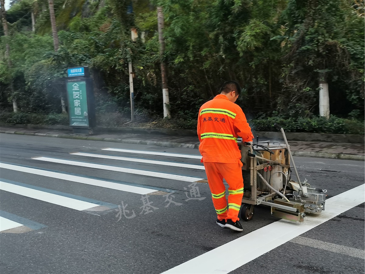 秀山道路划线 学校车库划线重庆公司