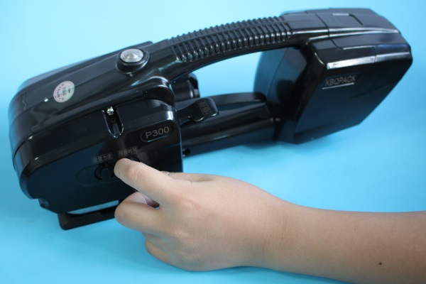 P300手提式电动打包机工厂直销