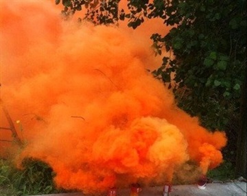 秋季火灾预防演练用彩色发烟罐 消防演习用多色烟雾罐