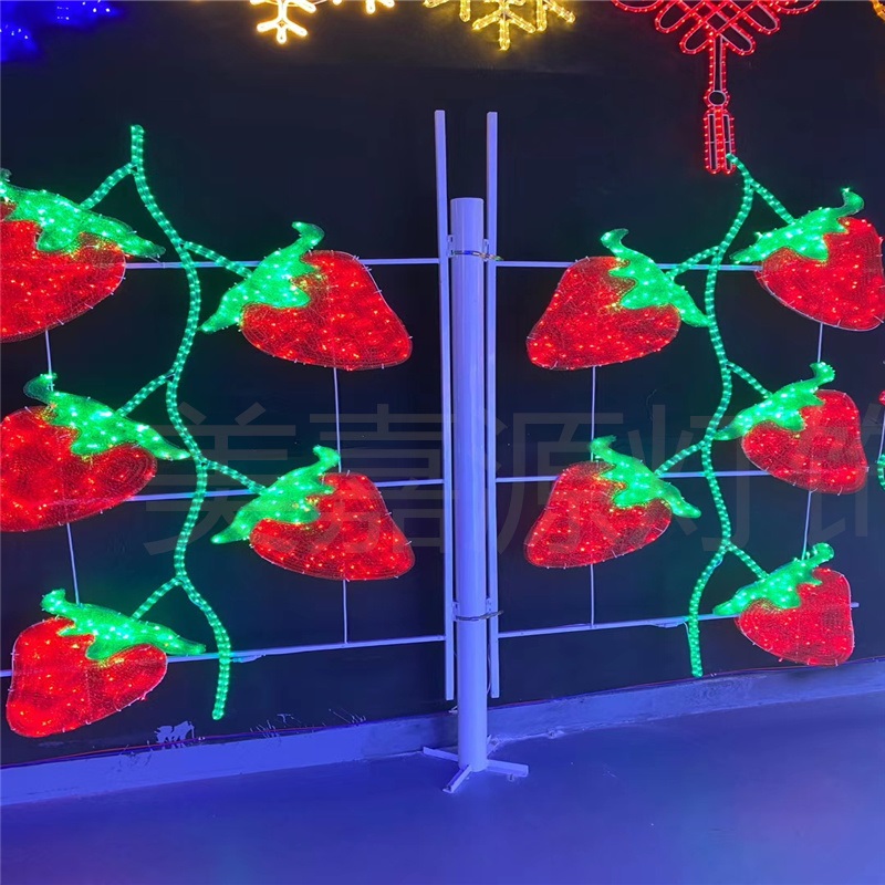 LED发光草莓-路灯杆装饰草莓造型灯-LED圣诞树