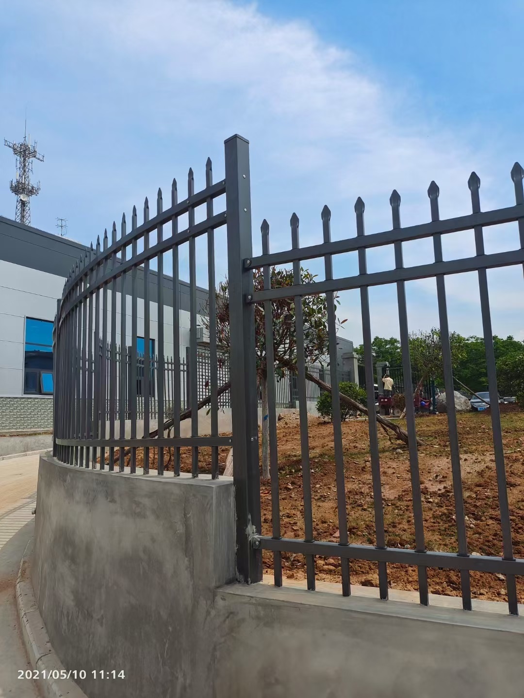 佛山铁艺栏杆、学校围栏，锌钢围墙护栏，按需制作