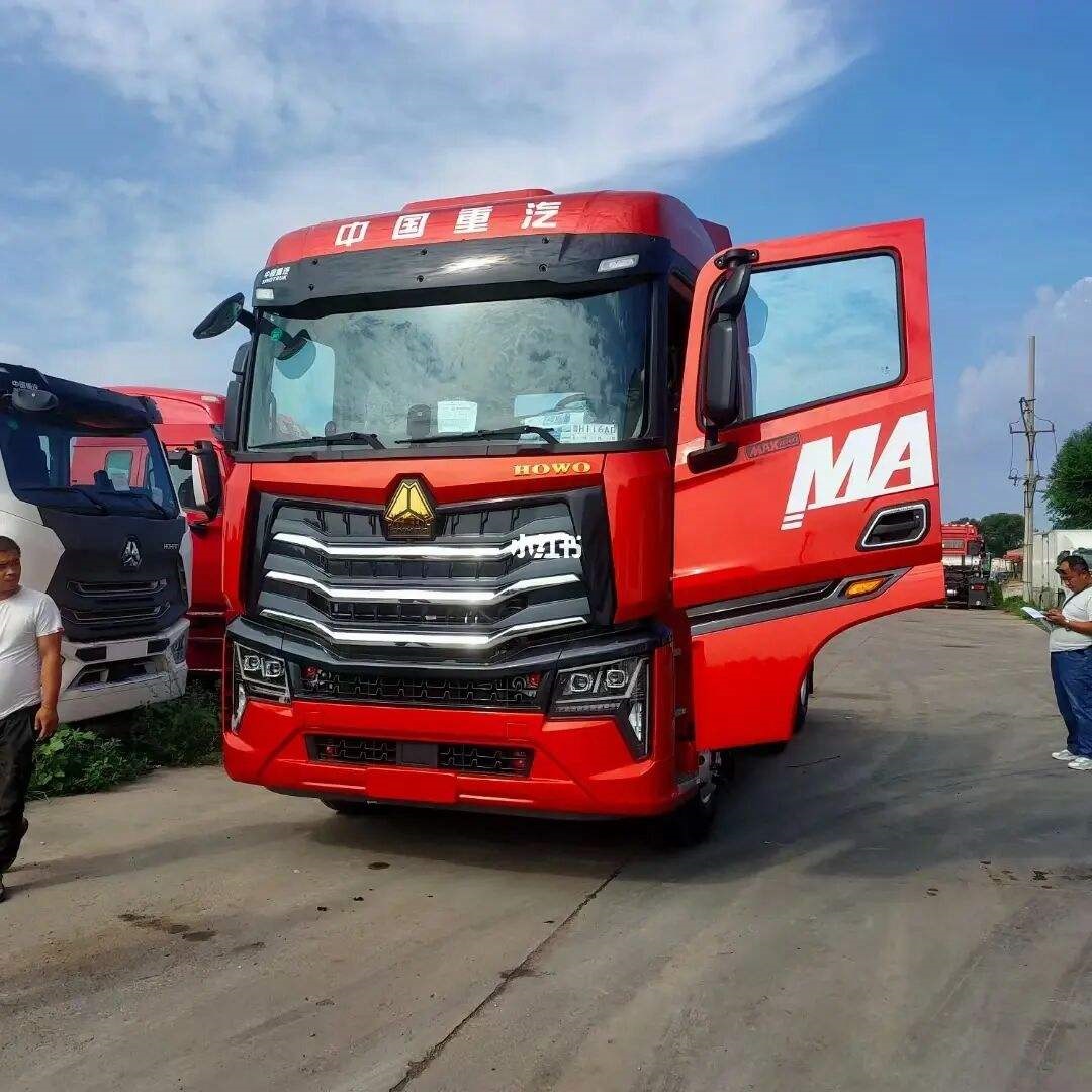 豪沃MAX440马力国六仓栅载货车价格