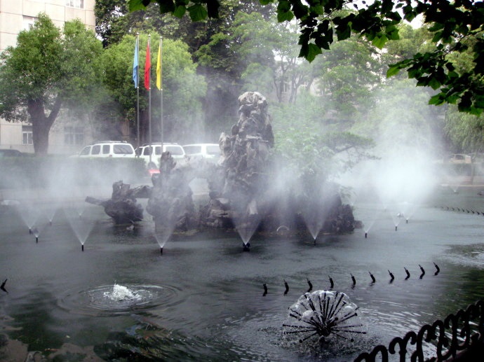 南昌喷泉公司|专业南昌假山冷雾喷泉人造雾雾森设计施