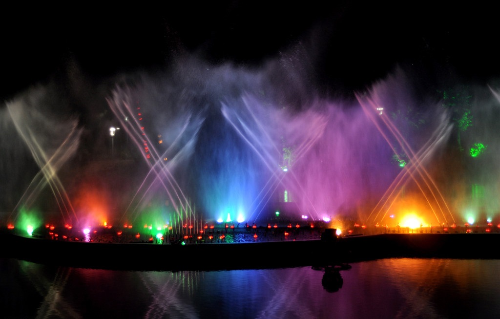 赣州喷泉公司|赣州喷泉公司|雾森人造雾|假山公司