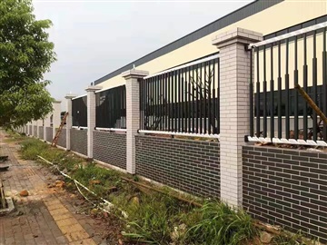 医院外围防护金属围栏现货 汕头城市风格镂空式栅栏