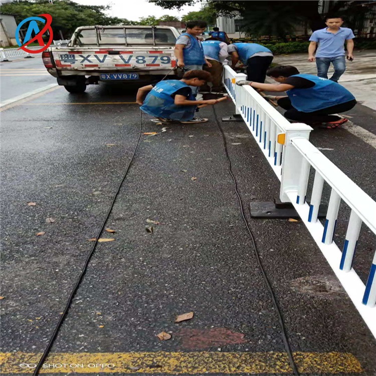 用于城市美化道路安全防护市政护栏人行道机非隔离栏