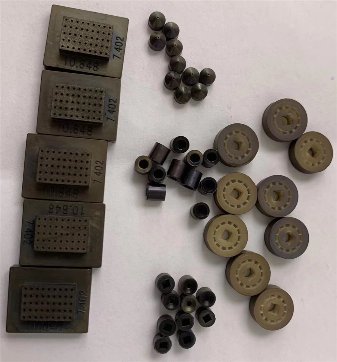 贴片机橡胶吸嘴耐磨涂层，非金属基材涂层，解决掉粉污