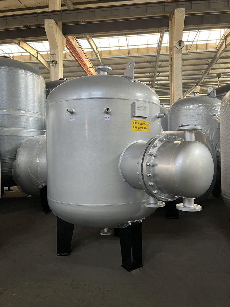 容积式换热器半容积式换热器浮动盘管式换热器