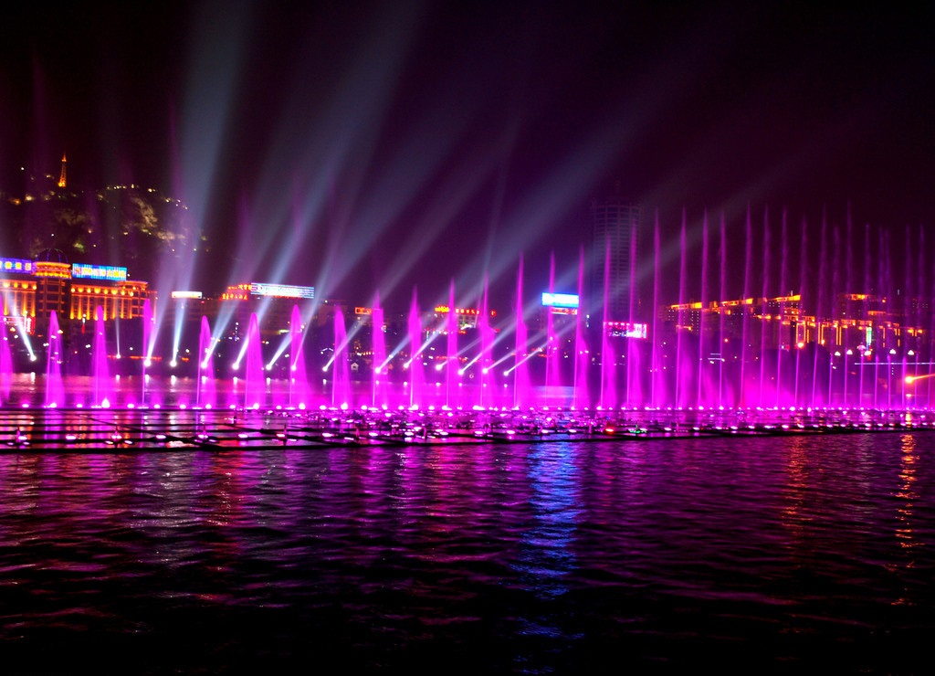 海南恒利达（海口）喷泉公司专业大型音乐喷泉安装