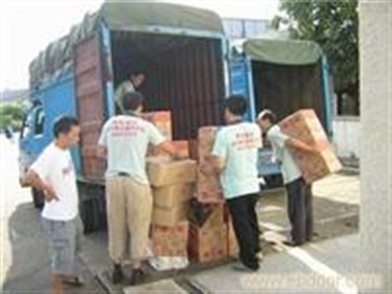 保护钢琴并确保搬运安全是一个专业而非常严谨的工作