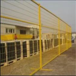 重庆农用养殖鱼网塑料平网镀锌钢丝网隔离网浸塑网河道