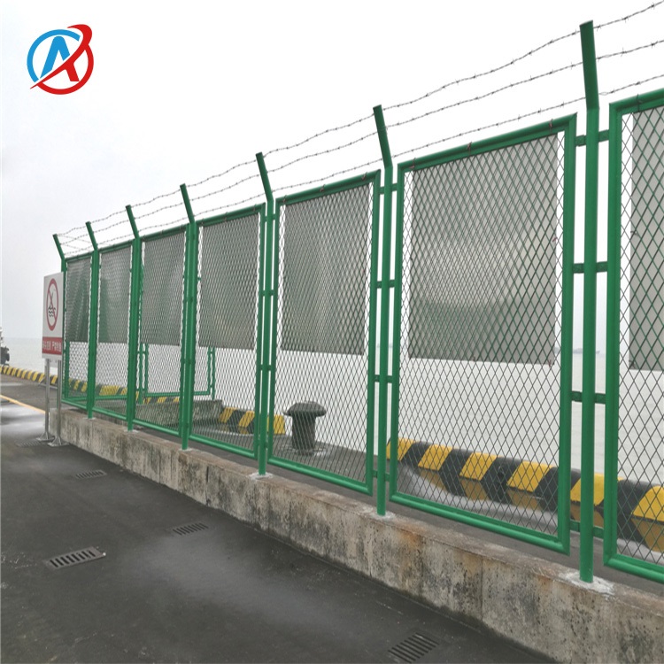 高速防抛网双边丝网勾花网铁丝围网现货可按需定制款式