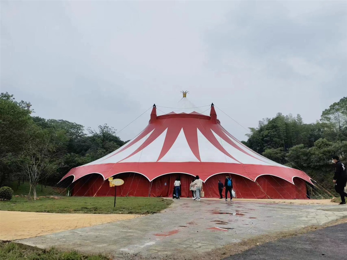 马戏大棚生产厂家 定做公园圆形大马戏表演大棚