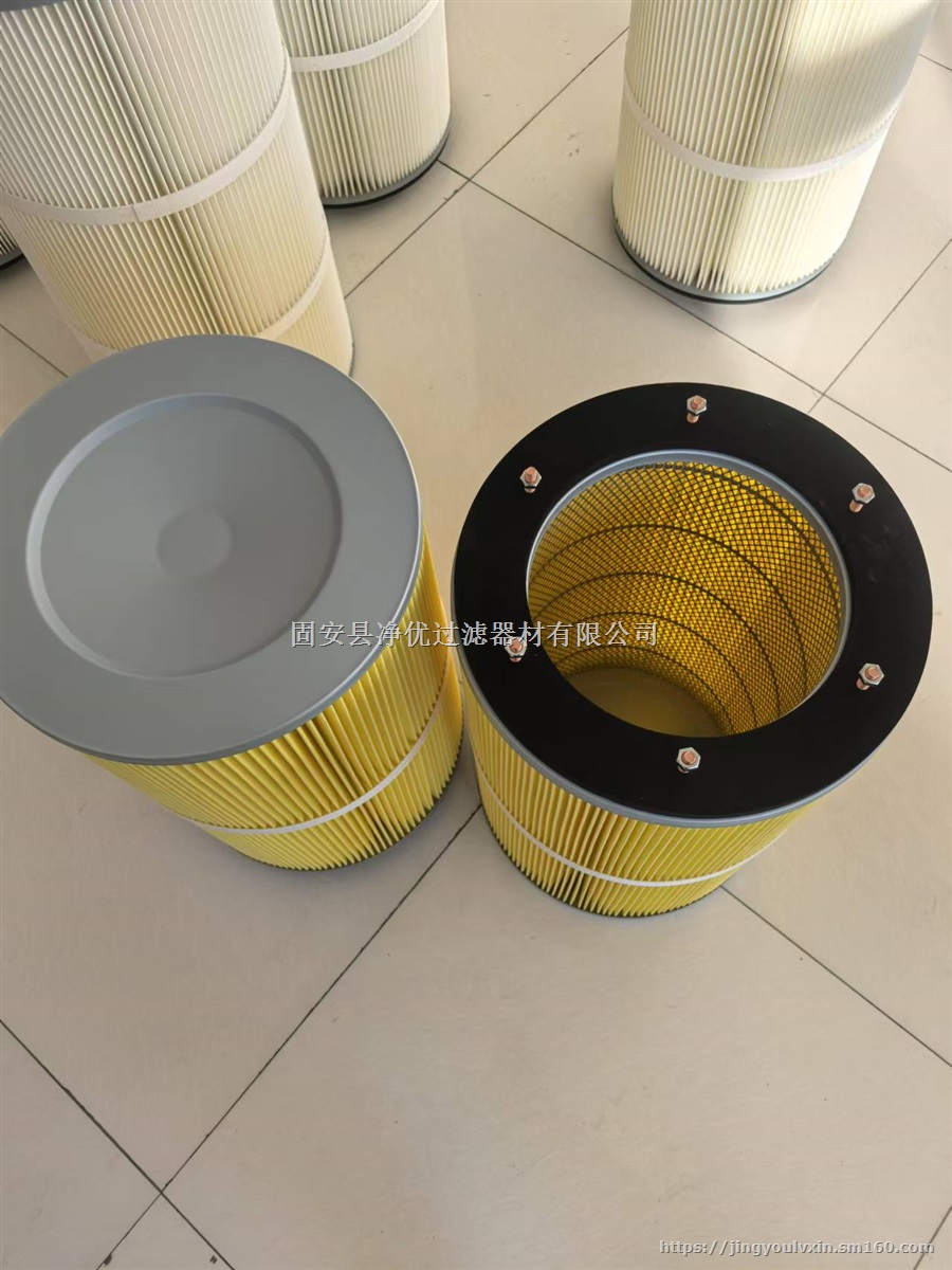 六螺杆连接除尘滤筒防油水325*500